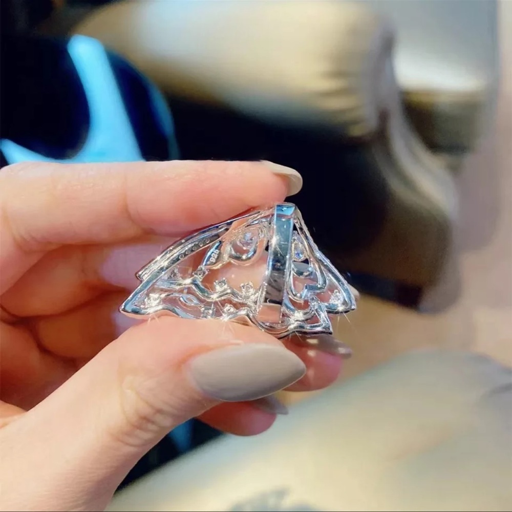 Butterfly Wing Ring - Picture 3 of 4